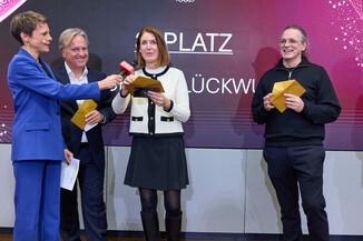 Bild 19 / 197
